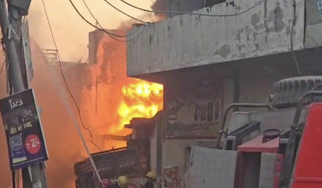 Alipur Paint Factory Fire